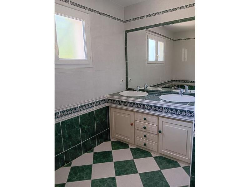 Maison traditionnelle - 173 m² - 5 pièces