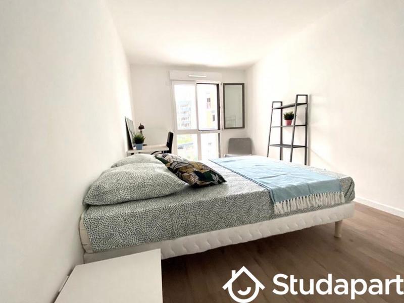 Chambre - 13 m² - 1 pièce