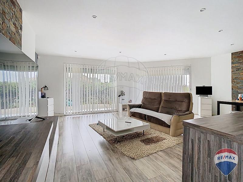 Maison - 111 m² - 6 pièces