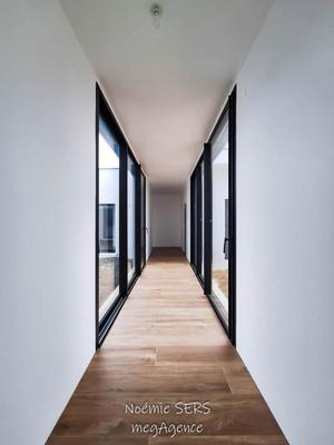 Maison - 220 m² - 7 pièces