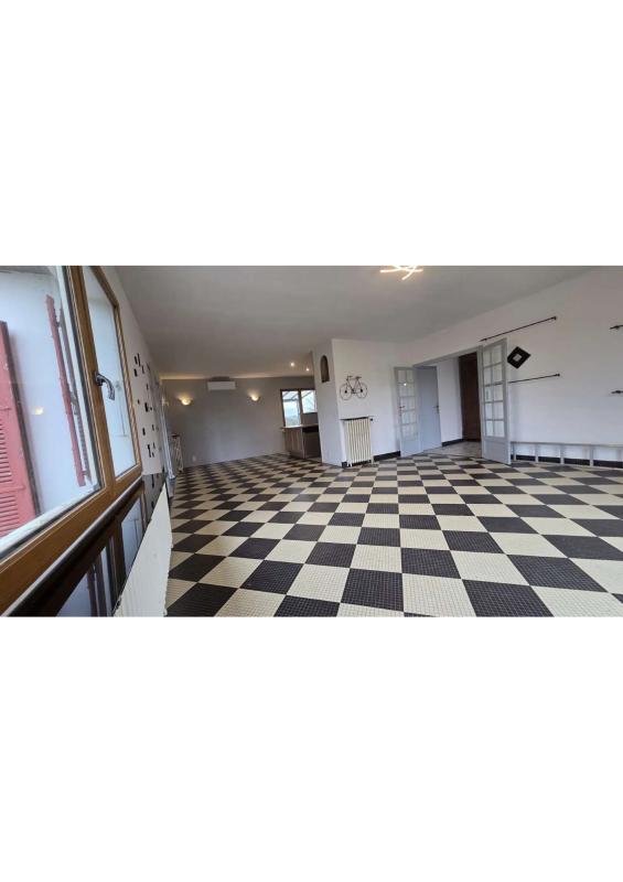 Maison - 151 m² - 6 pièces