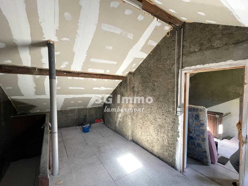 Maison jumelée - 82 m² - 4 pièces