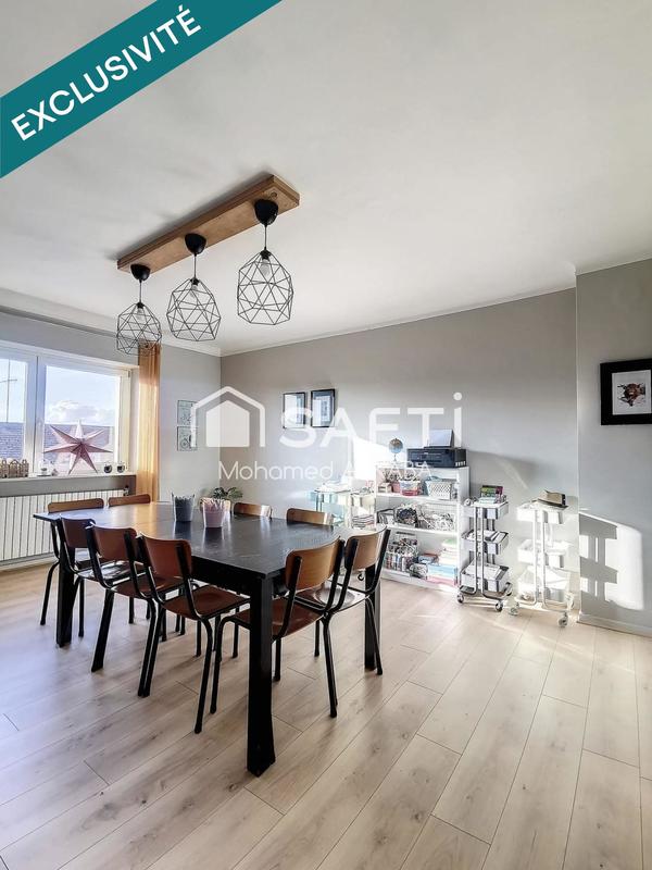 Maison - 250 m² - 8 pièces