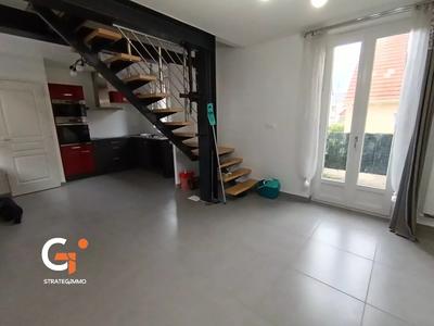 Maison - 76 m² - 6 pièces