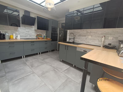 Maison - 147 m² - 4 pièces