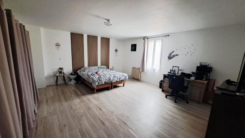 Maison - 198 m² - 7 pièces