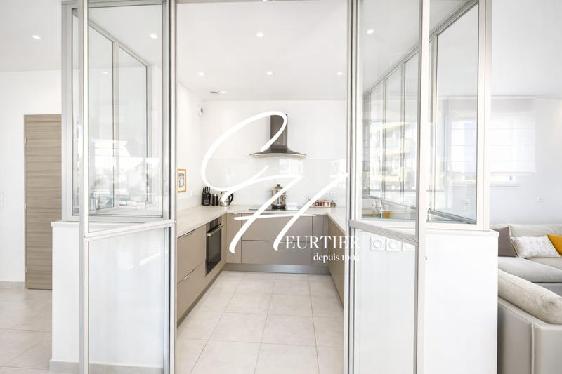 Appartement - 105 m² - 4 pièces