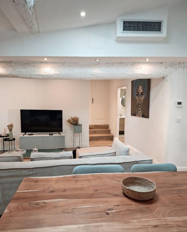 Appartement - 80 m² - 4 pièces