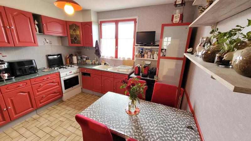 Maison - 243 m² - 11 pièces