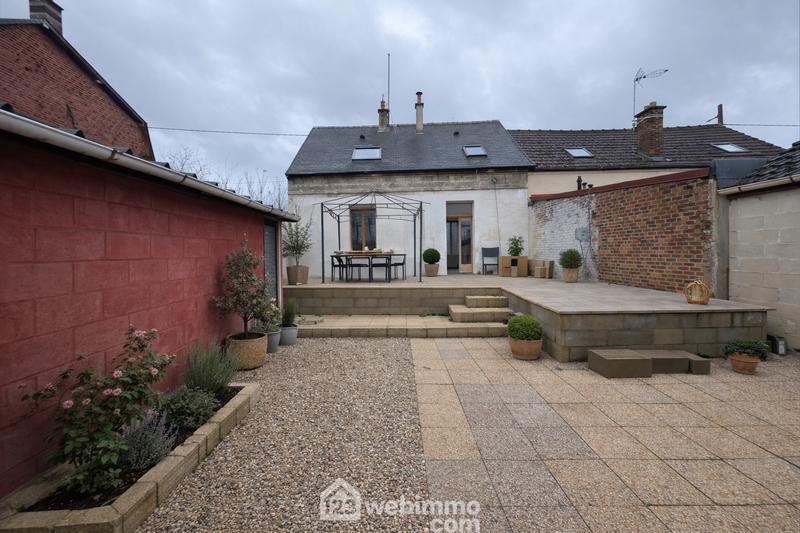 Maison - 95 m² - 5 pièces