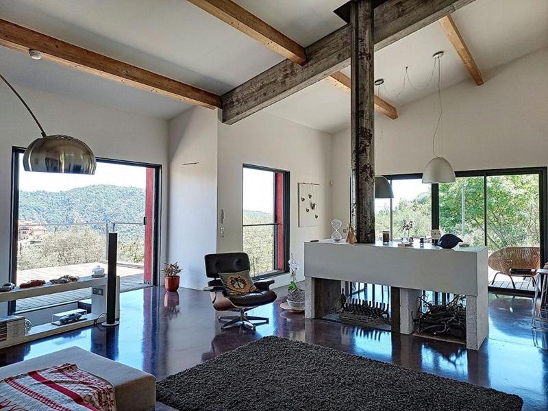 Villa - 222 m² - 6 pièces