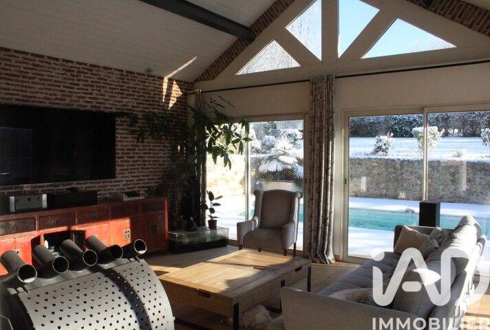 Maison - 195 m² - 9 pièces