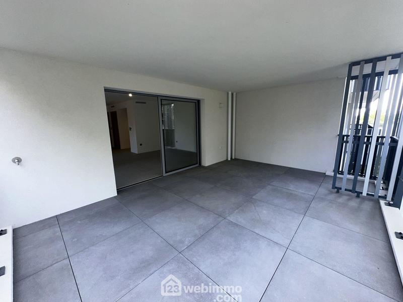 Appartement - 85 m² - 3 pièces