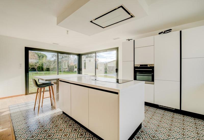 Maison - 212 m² - 7 pièces