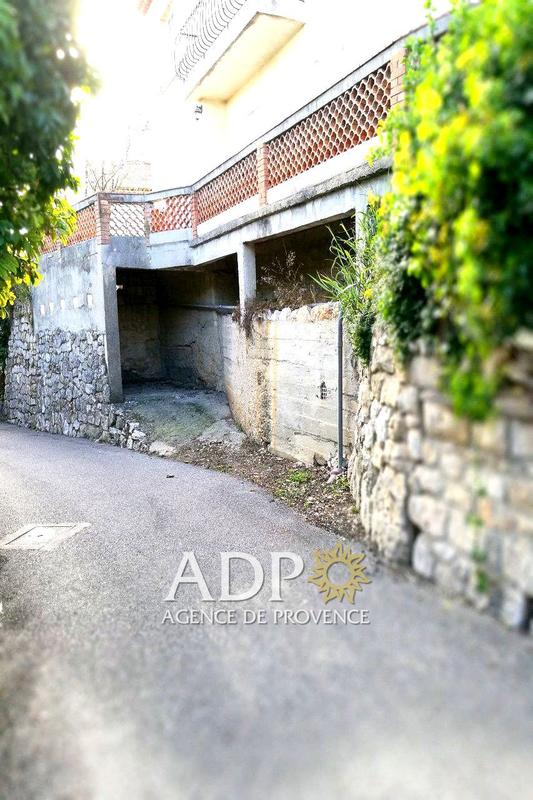 Maison - 96 m² - 5 pièces