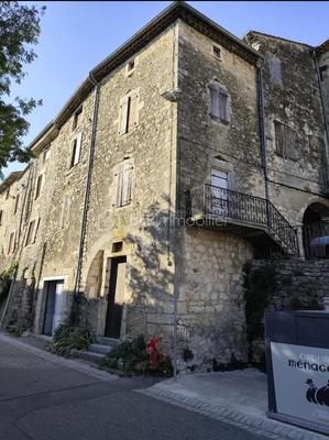 Maison de village - 262 m² - 12 pièces