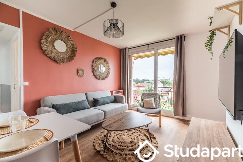 Chambre - 9 m² - 1 pièce