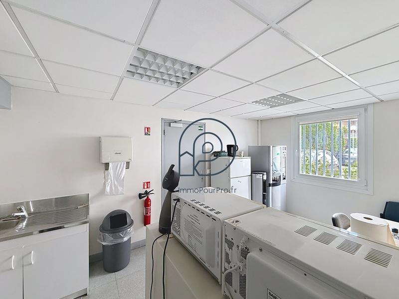 Local d'activités - 265 m²