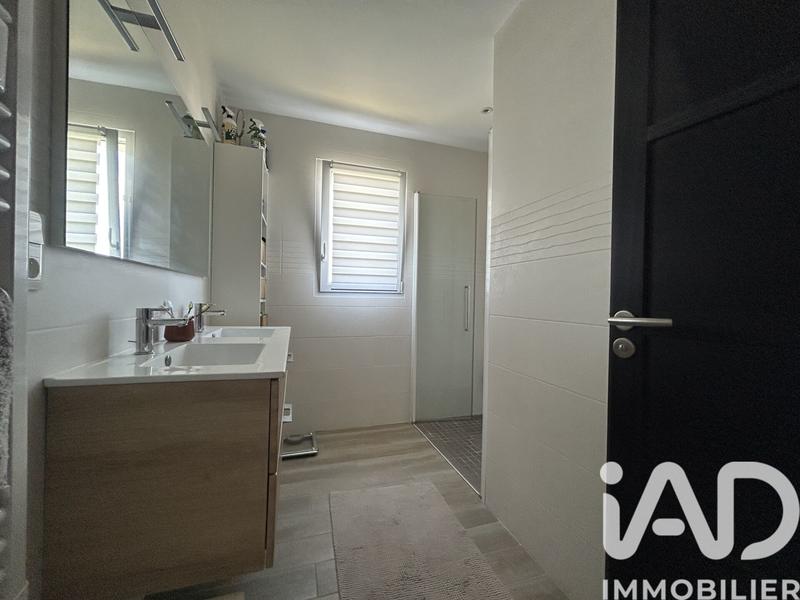 Maison - 123 m² - 5 pièces