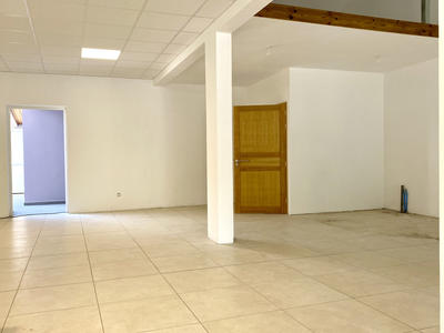 Local commercial - 231 m²
