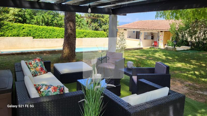 Maison - 172 m² - 7 pièces