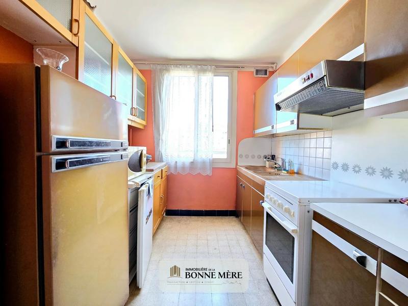 Appartement - 70 m² - 4 pièces