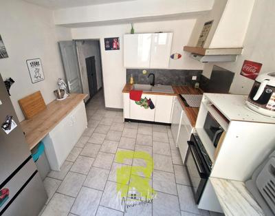 Maison de village - 97 m² - 6 pièces