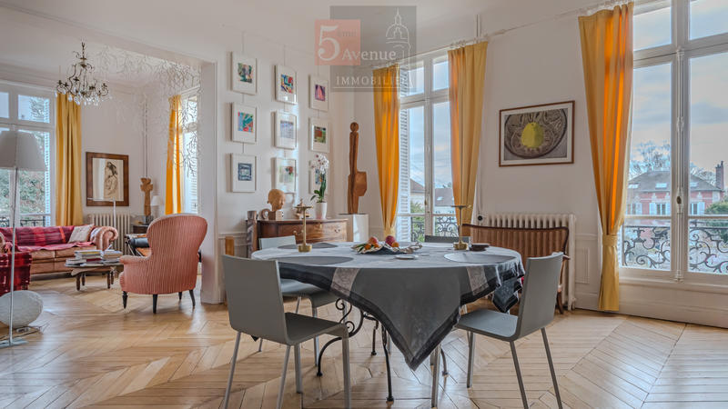 Appartement - 130 m² - 5 pièces