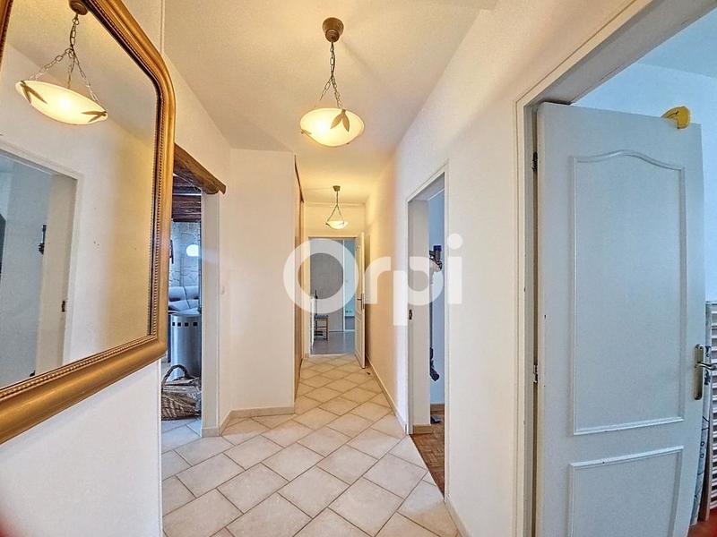 Maison - 175 m² - 8 pièces