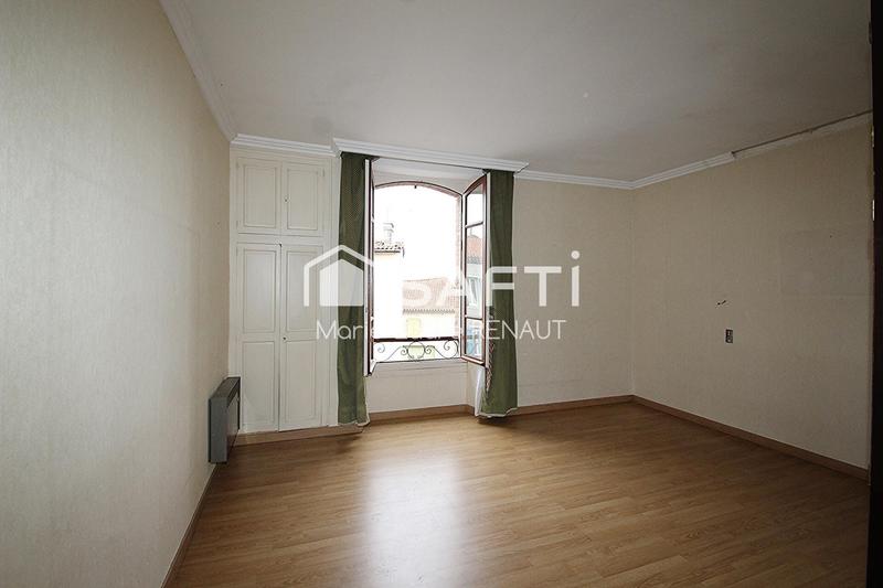 Maison - 202 m² - 7 pièces