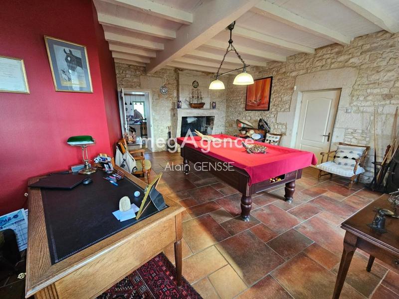 Maison - 295 m² - 8 pièces