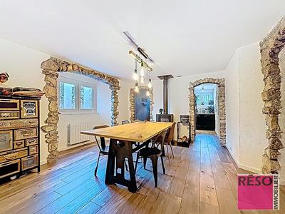 Maison - 157 m² - 6 pièces