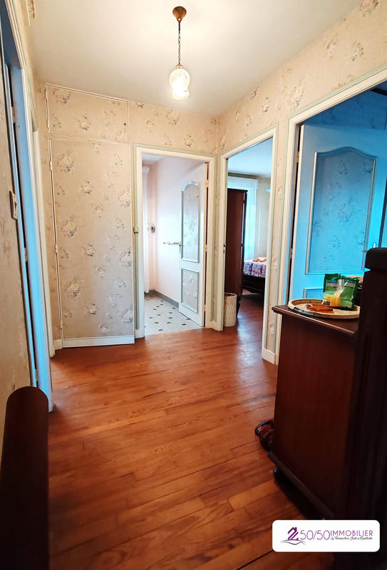 Maison - 85 m² - 5 pièces