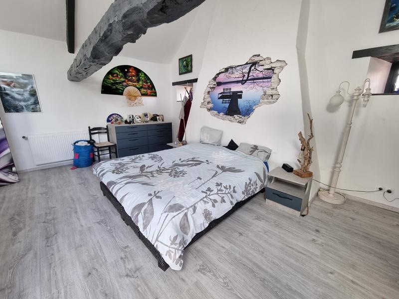 Maison - 200 m² - 6 pièces