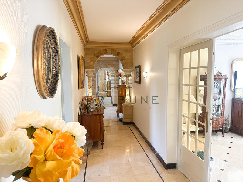 Appartement - 131 m² - 4 pièces