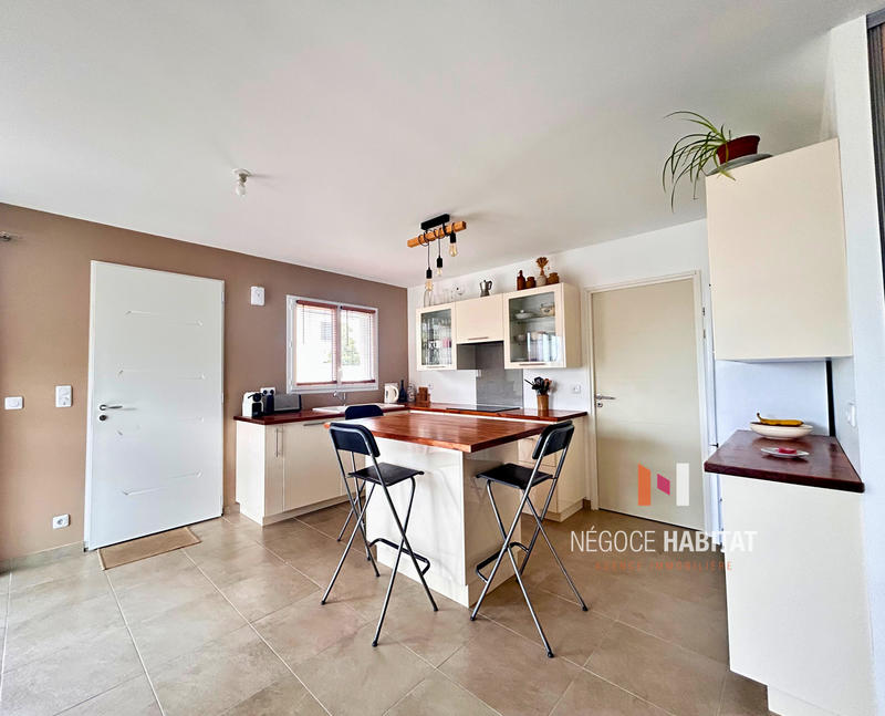 Villa - 100 m² - 5 pièces