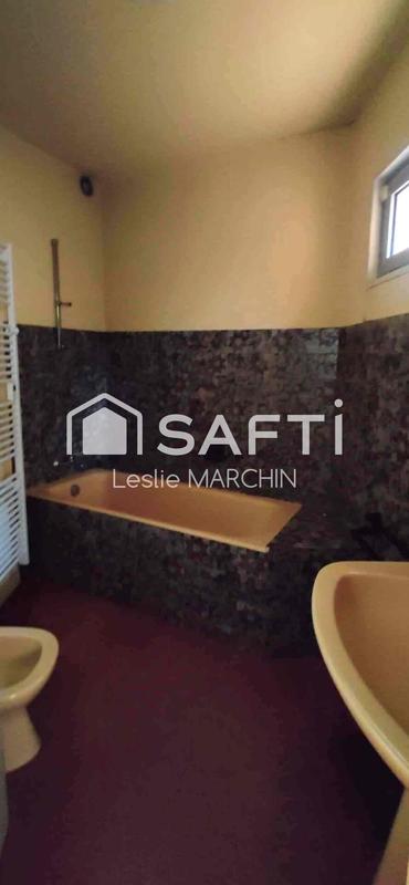 Maison - 186 m² - 8 pièces