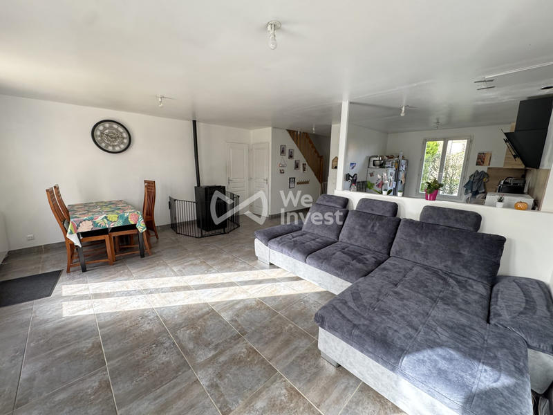 Maison - 95 m² - 5 pièces