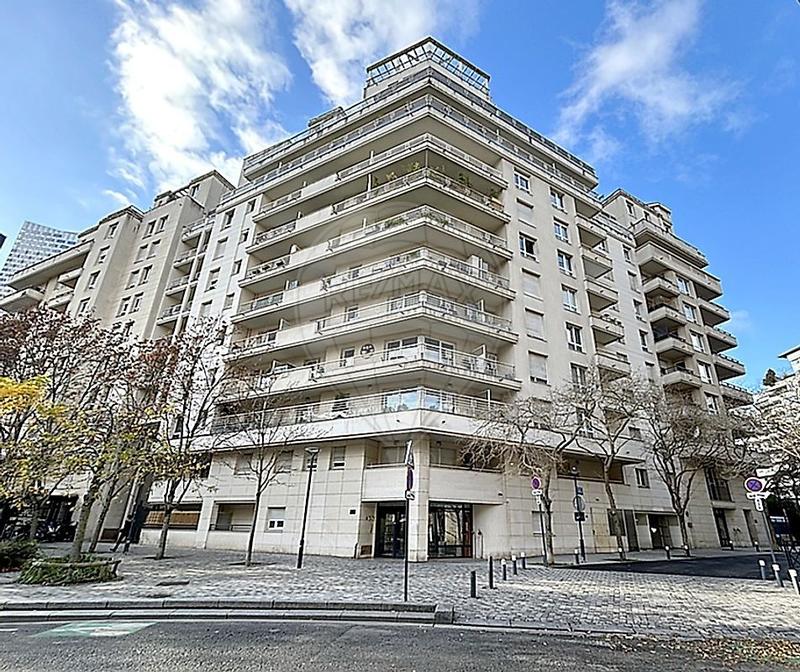 Appartement - 83 m² - 4 pièces
