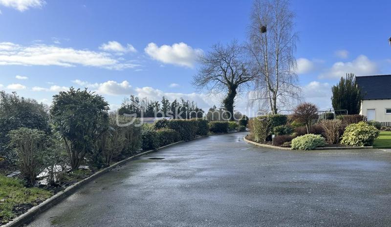 Propriété - 310 m² - 10 pièces