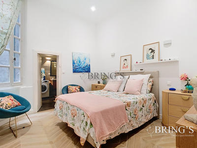 Appartement - 87 m² - 4 pièces