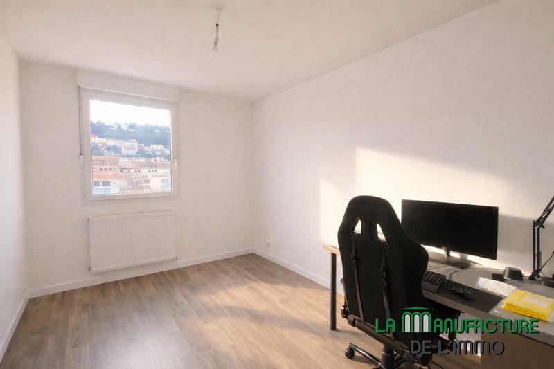 Appartement - 80 m² - 4 pièces
