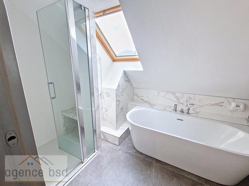 Duplex - 91 m² - 4 pièces