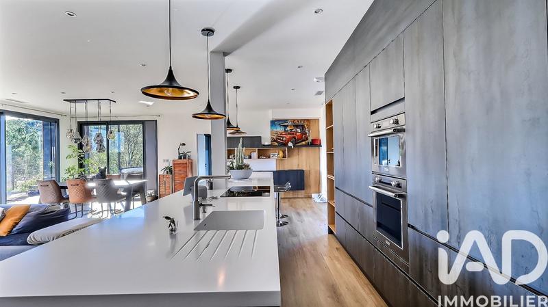 Maison - 147 m² - 4 pièces