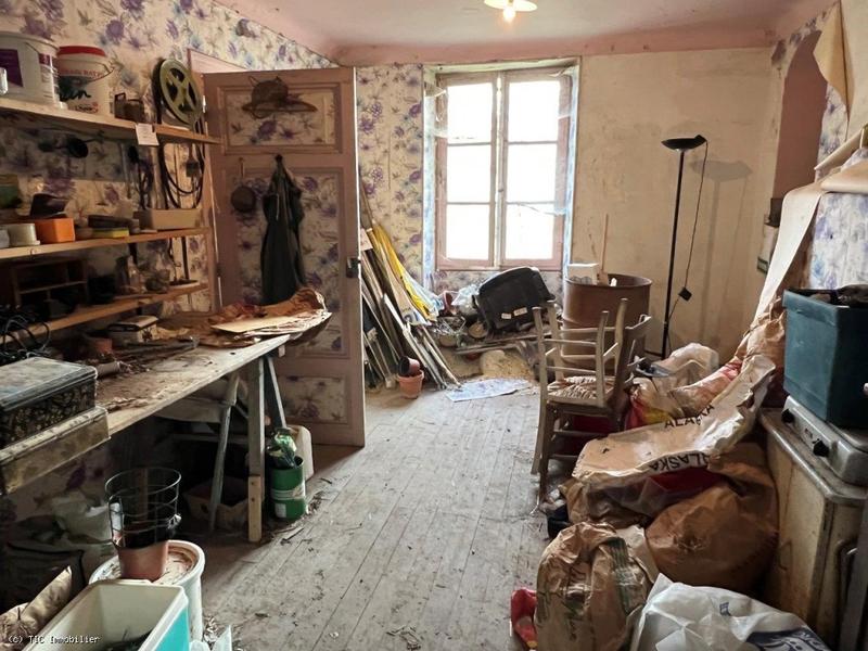 Maison - 230 m² - 9 pièces