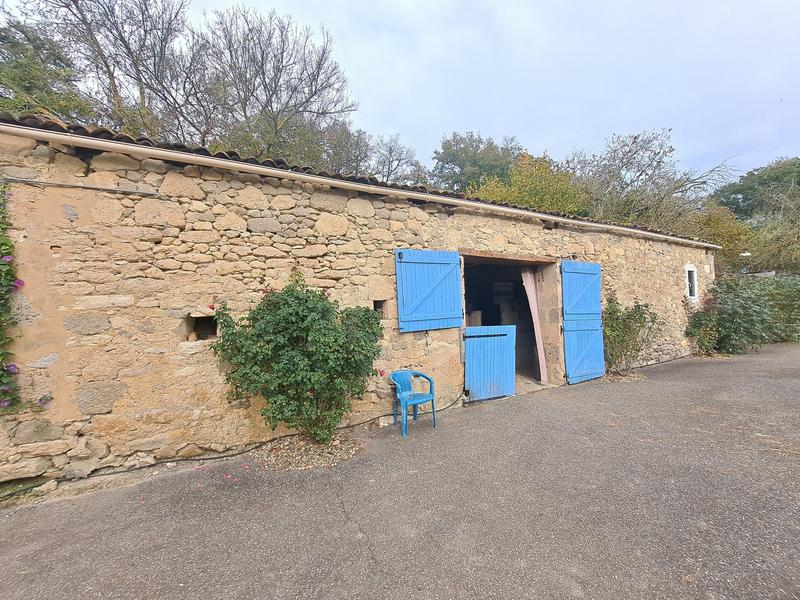 Maison - 222 m² - 7 pièces