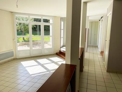 Maison - 170 m² - 7 pièces