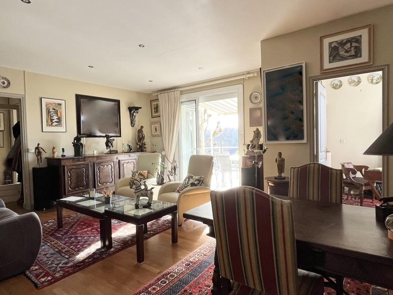 Maison - 196 m² - 6 pièces