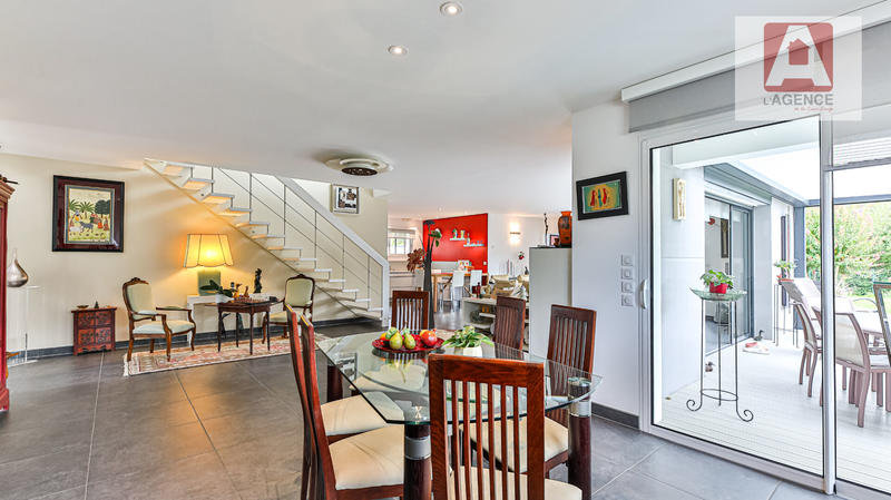 Maison - 187 m² - 6 pièces