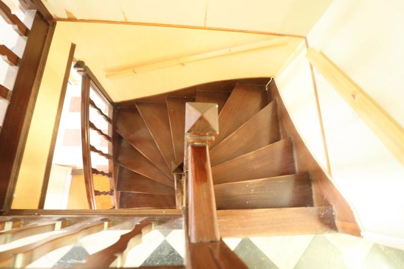 Maison - 99 m² - 6 pièces